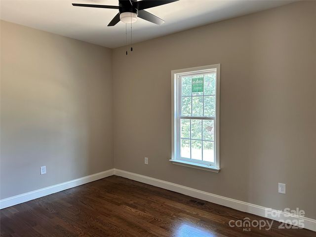 1045 Long Drive, Newton, NC 28658