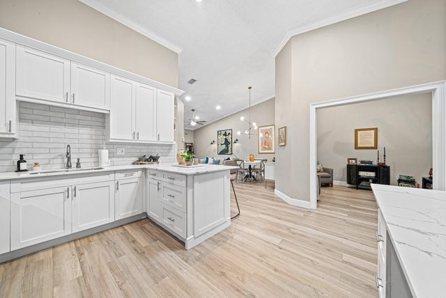 9444 SWANSEA Lane, West Palm Beach, FL 33411