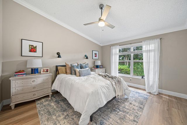 9444 SWANSEA Lane, West Palm Beach, FL 33411