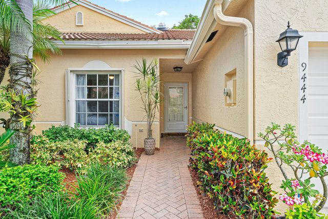 9444 SWANSEA Lane, West Palm Beach, FL 33411