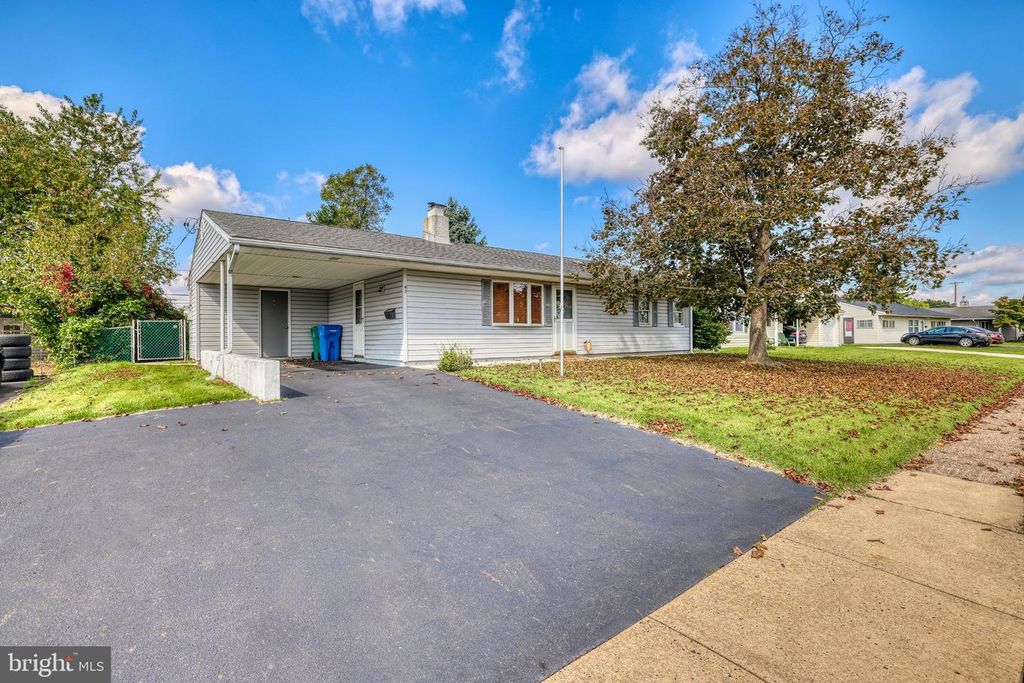 43 SHEPHERD LN, LEVITTOWN, PA 19055 — photo 2