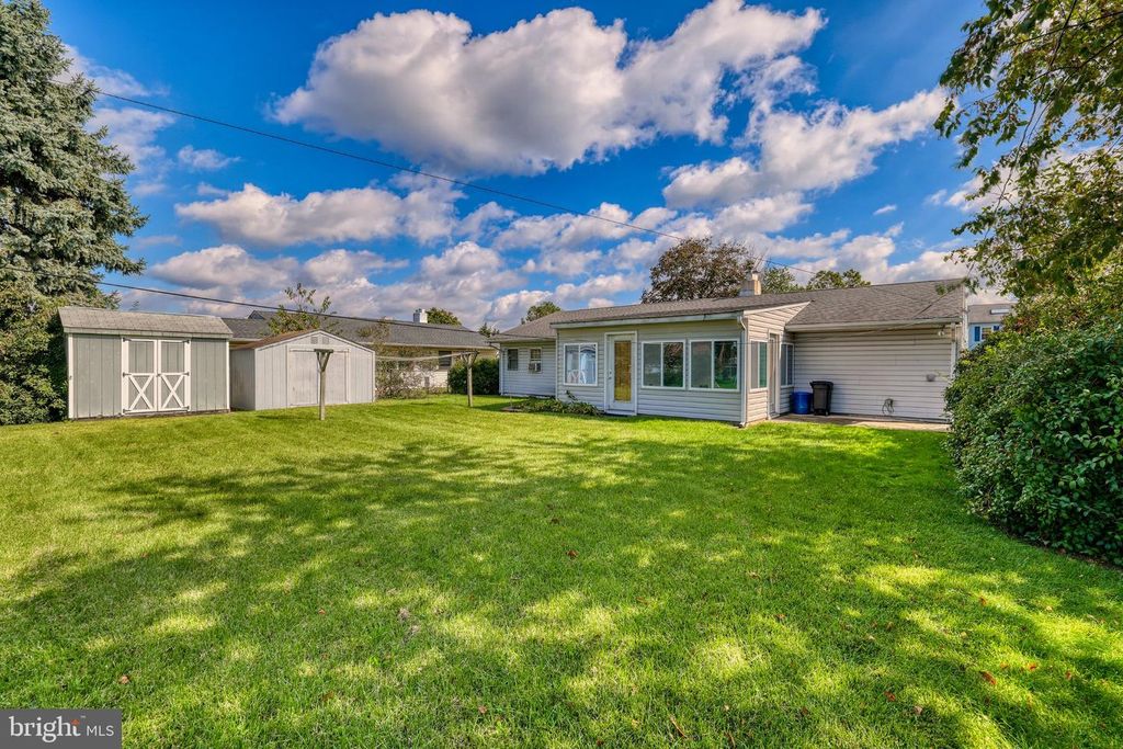 43 SHEPHERD LN, LEVITTOWN, PA 19055 — photo 5