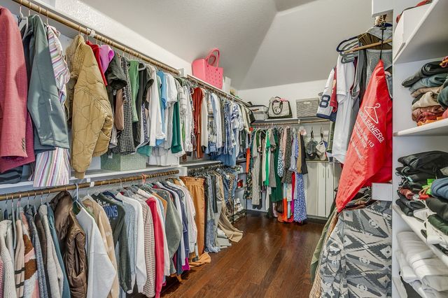 548 Inwood Street, Benbrook, TX 76126
