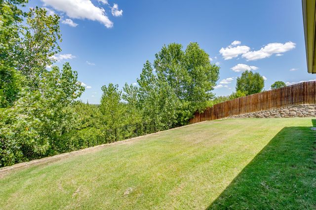 548 Inwood Street, Benbrook, TX 76126