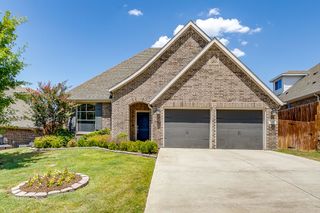 548 Inwood Street, Benbrook, TX 76126