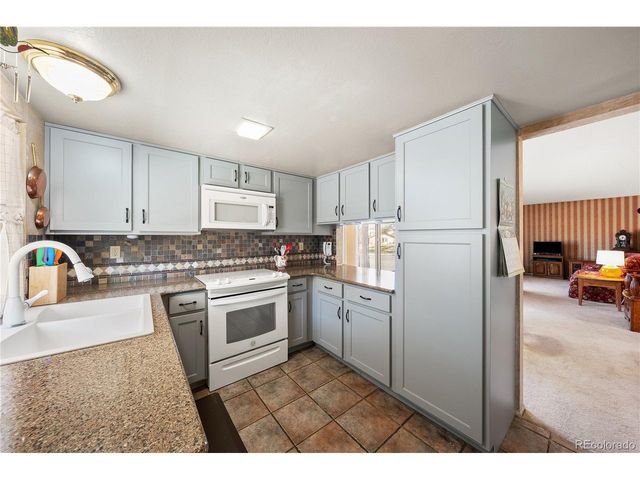 3657 S Laredo St A, Aurora, CO 80013