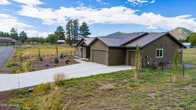 10272 FW MCLURE Road, Flagstaff, AZ 86004