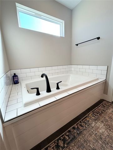 801 Phyllis Farm Road, Prairie Grove, AR 72753