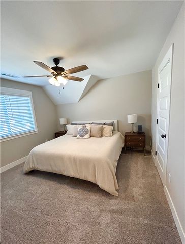 801 Phyllis Farm Road, Prairie Grove, AR 72753