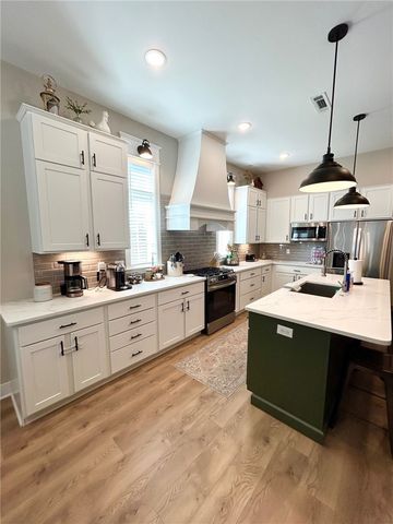 801 Phyllis Farm Road, Prairie Grove, AR 72753