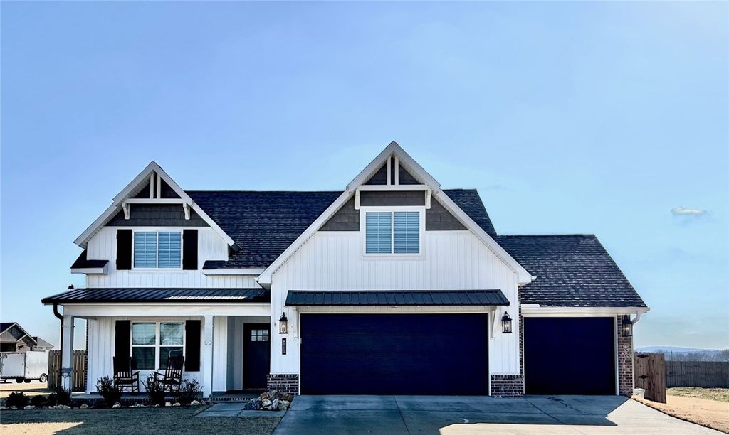 801 Phyllis Farm Road, Prairie Grove, AR 72753