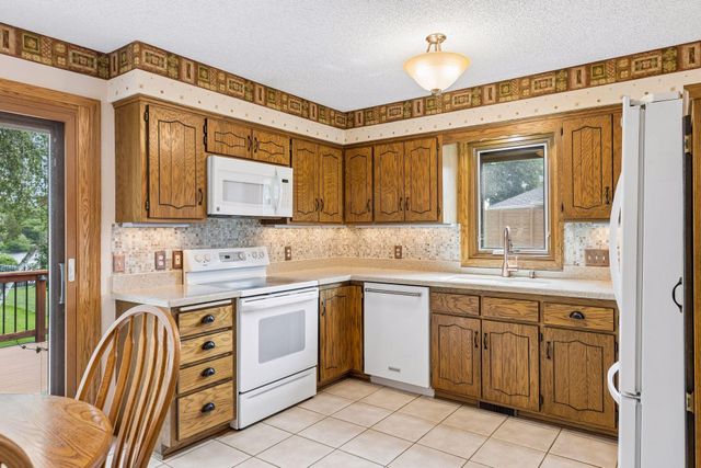 7100 River Shore Lane N, Champlin, MN 55316