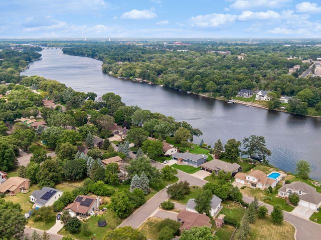 7100 River Shore Lane N, Champlin, MN 55316