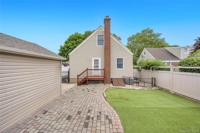 2518 Harvey Avenue, Oceanside, NY 11572