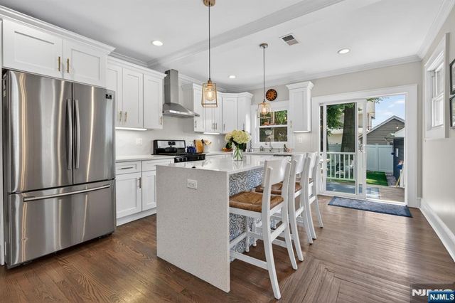 54 Van Riper Avenue, Rutherford, NJ 07070