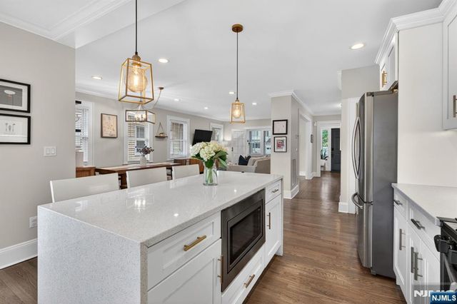 54 Van Riper Avenue, Rutherford, NJ 07070