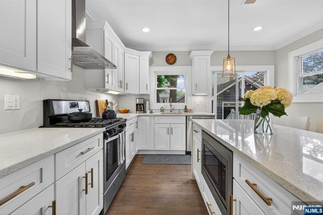 54 Van Riper Avenue, Rutherford, NJ 07070