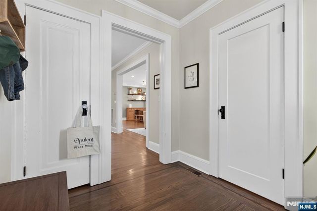 54 Van Riper Avenue, Rutherford, NJ 07070
