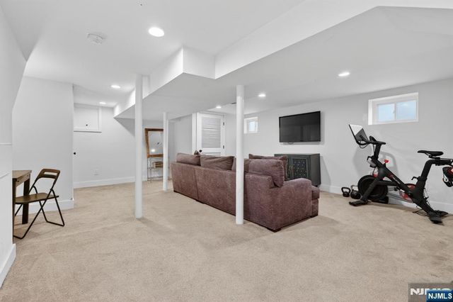 54 Van Riper Avenue, Rutherford, NJ 07070