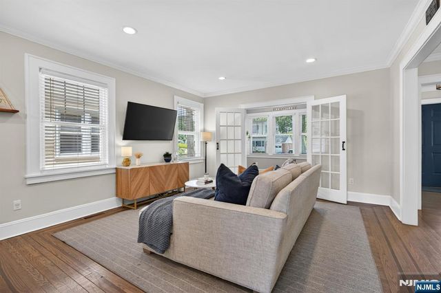 54 Van Riper Avenue, Rutherford, NJ 07070