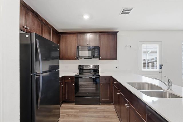 5324 Vinebrook Way, Princeton, TX 75407