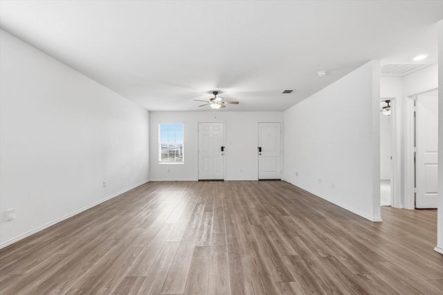 5324 Vinebrook Way, Princeton, TX 75407