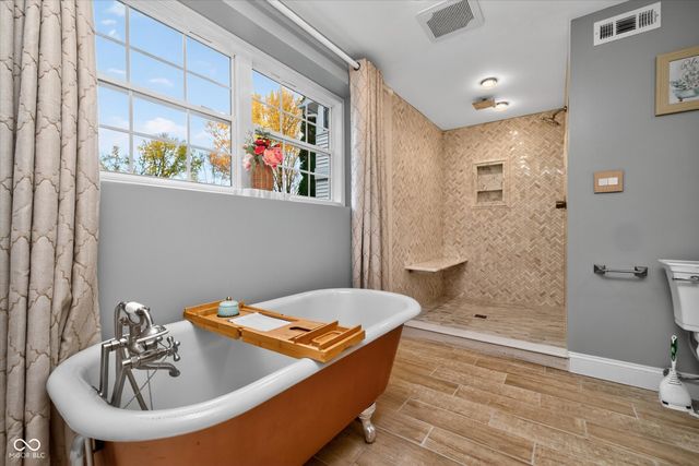 2101 N 300 E, Anderson, IN 46012