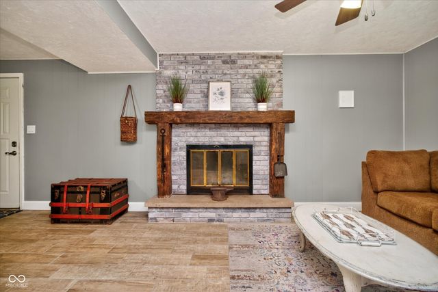 2101 N 300 E, Anderson, IN 46012