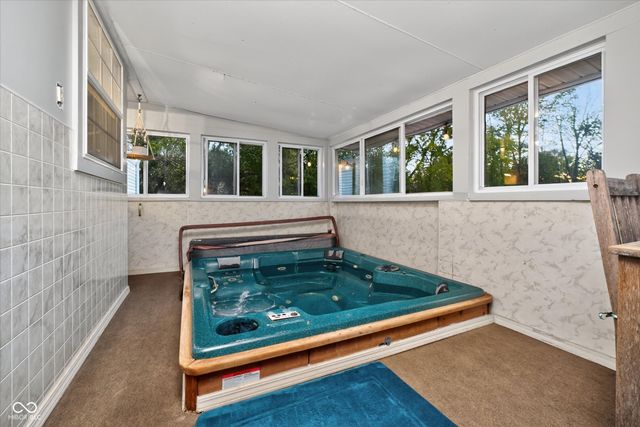 2101 N 300 E, Anderson, IN 46012