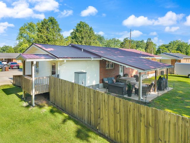 132 Airport Road, Stanton, KY 40380