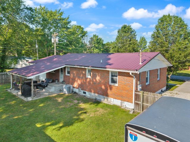 132 Airport Road, Stanton, KY 40380