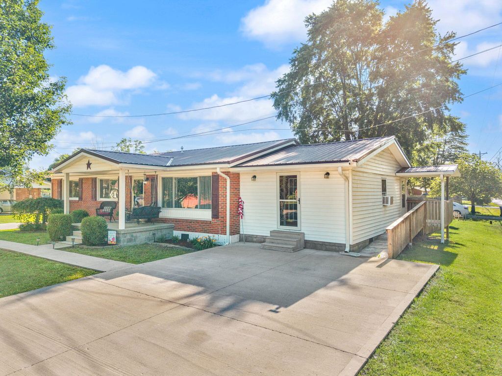 132 Airport Road, Stanton, KY 40380
