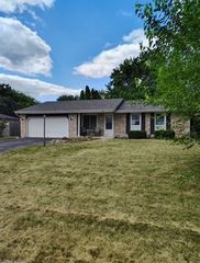 136 Dolores Street, Oswego, IL 60543