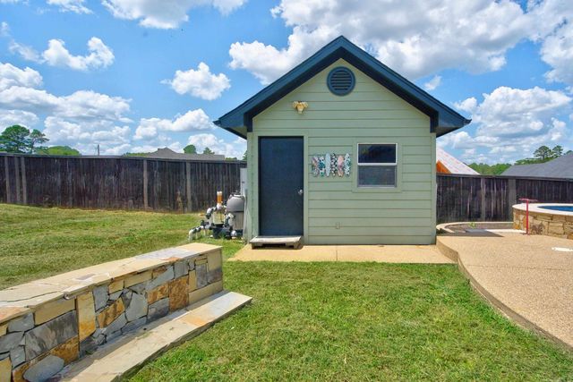 3801 Fern Ridge, Longview, TX 75605