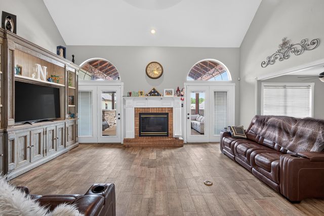 3801 Fern Ridge, Longview, TX 75605