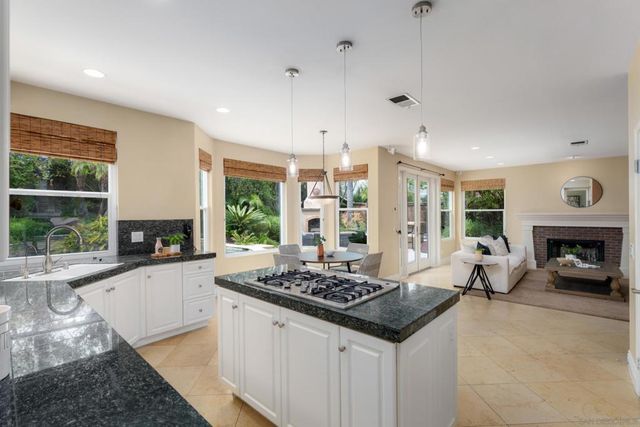 4909 Sandshore Ct, San Diego, CA 92130