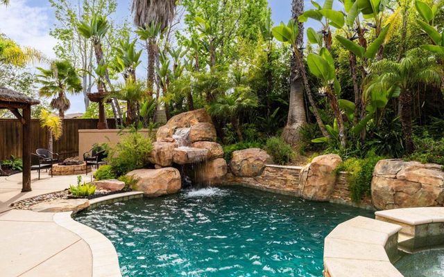 4909 Sandshore Ct, San Diego, CA 92130