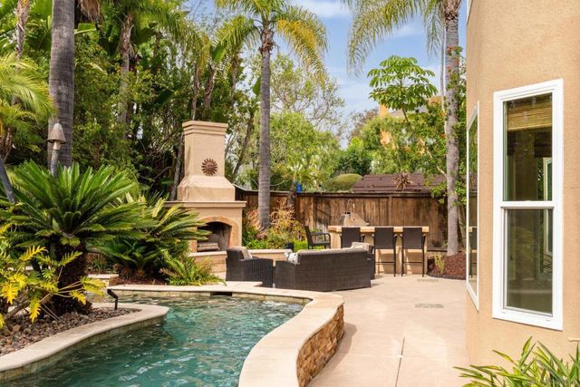 4909 Sandshore Ct, San Diego, CA 92130