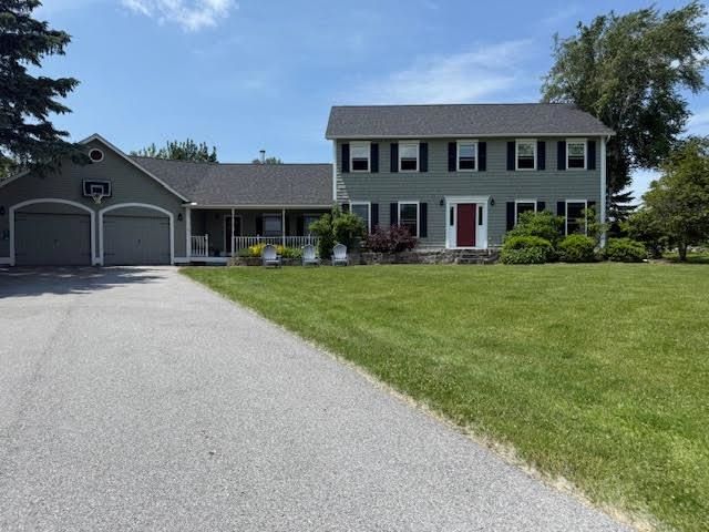 4 Lakemont Drive, St. Albans Town, VT 05478