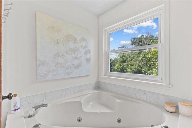 4 Lakemont Drive, St. Albans Town, VT 05478