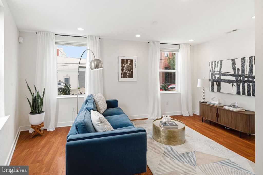 2015 MARTHA ST, PHILADELPHIA, PA 19125 — photo 4