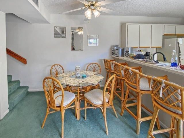 62 Springdale Circle, Palm Springs, FL 33461