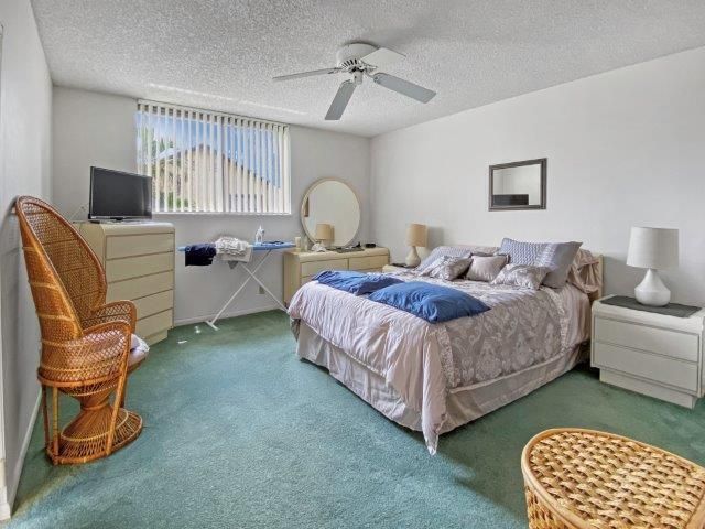 62 Springdale Circle, Palm Springs, FL 33461