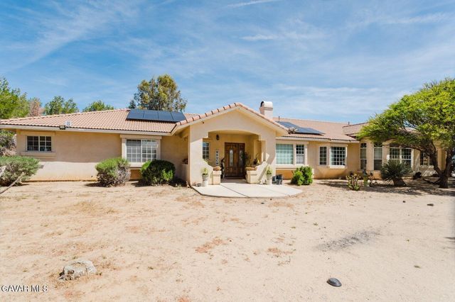 2257 W Avenue O4, Palmdale, CA 93551