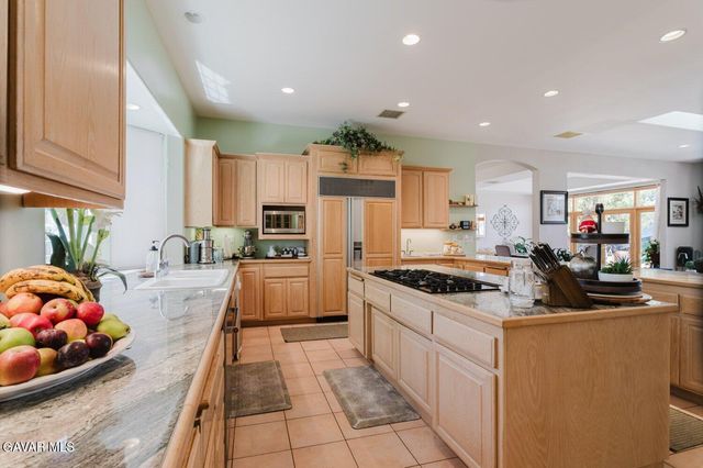 2257 W Avenue O4, Palmdale, CA 93551