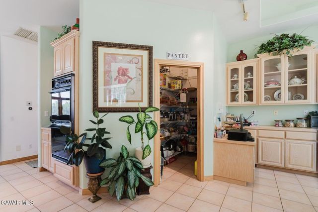 2257 W Avenue O4, Palmdale, CA 93551