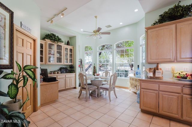 2257 W Avenue O4, Palmdale, CA 93551