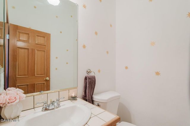 2257 W Avenue O4, Palmdale, CA 93551