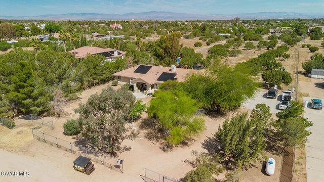 2257 W Avenue O4, Palmdale, CA 93551