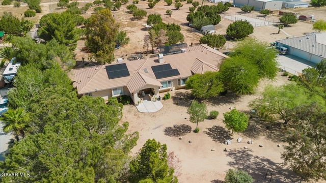 2257 W Avenue O4, Palmdale, CA 93551